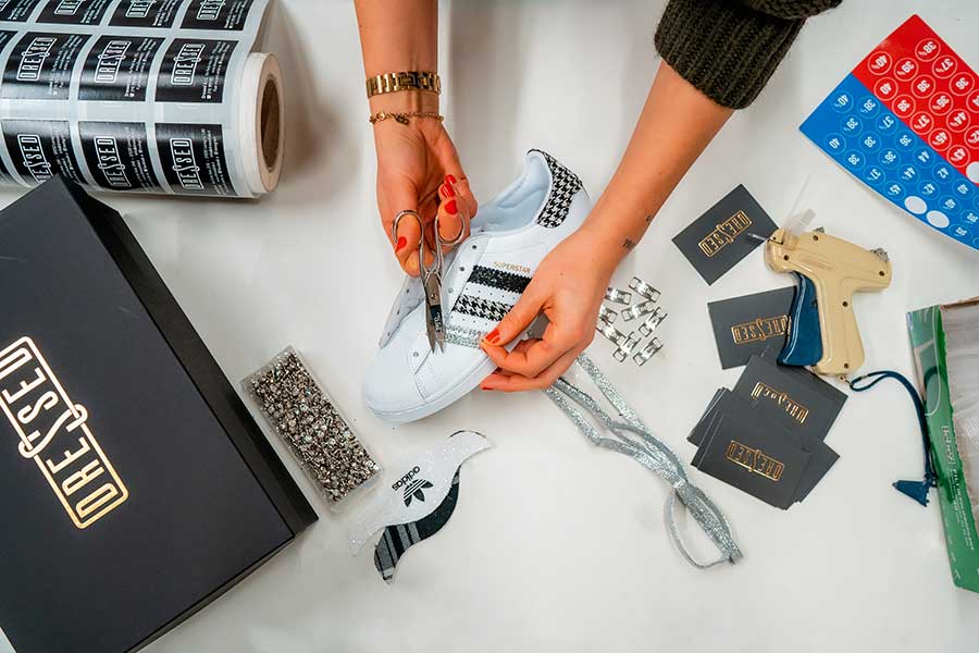 dressed sneakers personalizzate