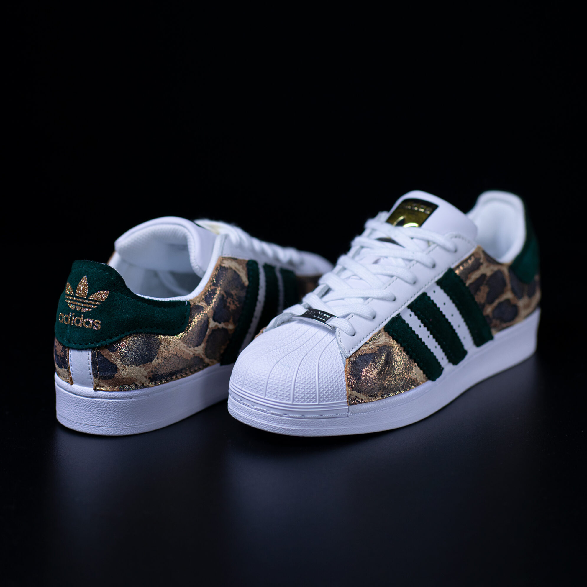 superstar-star-treatment superstar star treatment adidas sneakers personalizzate scamosciato da dressed