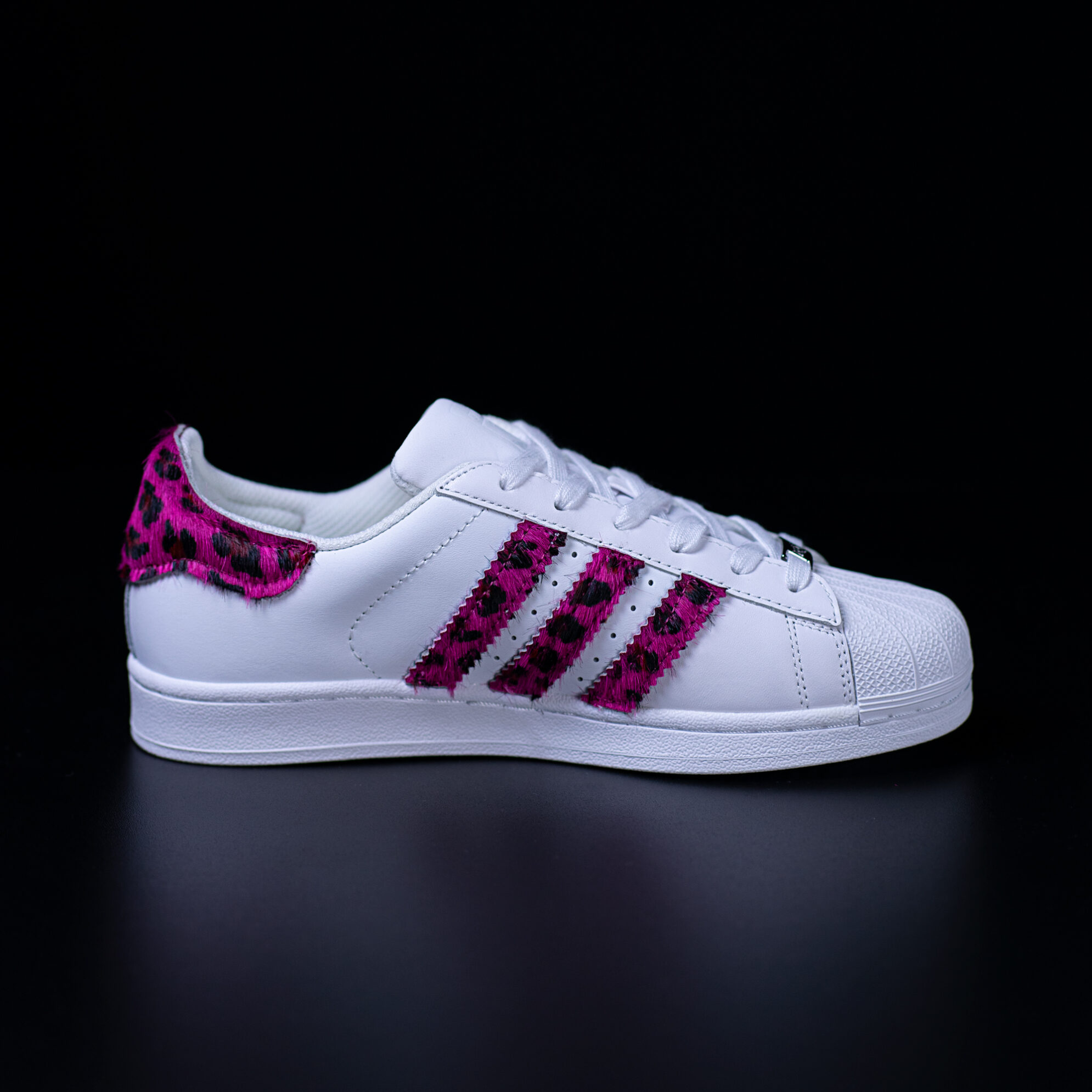 superstar l'hymne &agrave; l'amour adidas sneakers personalizzate cavallino da dressed