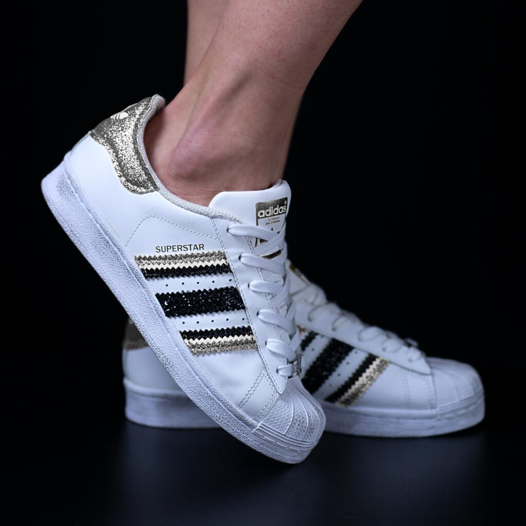 superstar space adidas sneakers personalizzate glitter da dressed